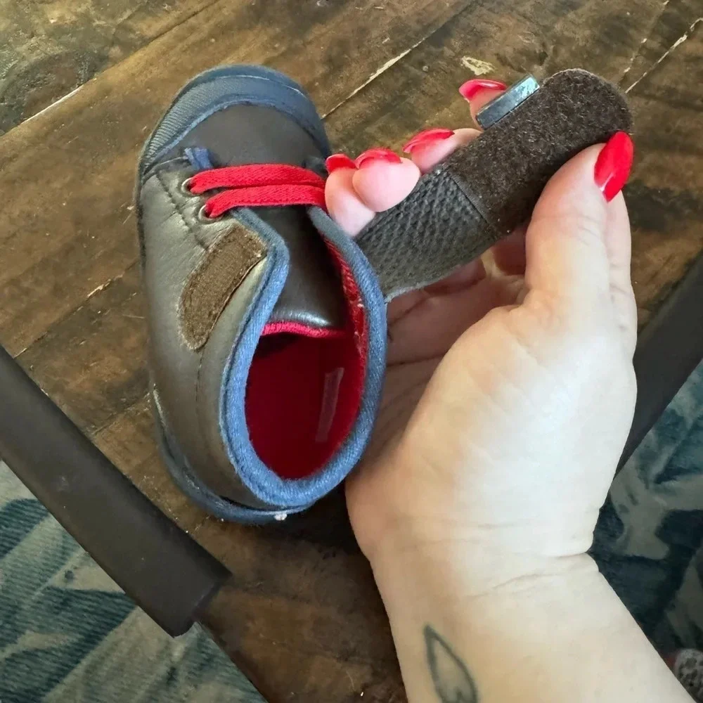 PEDIPED Boys Jay Chukka Boot Size 5 Brown, Blue‎ and Red